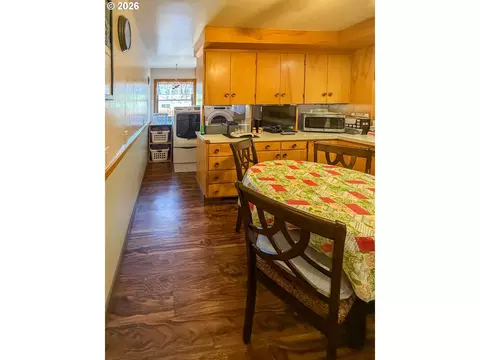 Other - 212 Park St, Riddle, OR 97469 photo 3 of 7