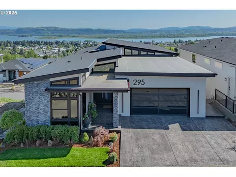 295 W W St, Washougal, WA 98671