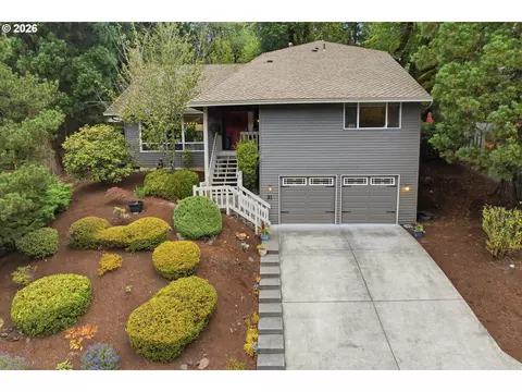 31 Da Vinci St, Lake Oswego, OR 97035