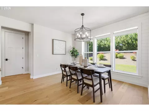 Dining - 2153 Majestic Pl, Eugene, OR 97403 photo 2 of 2
