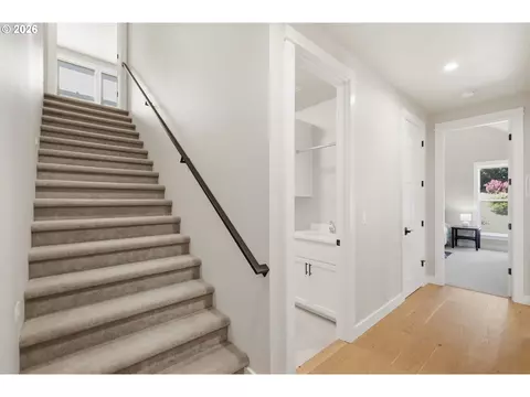 Other - 2153 Majestic Pl, Eugene, OR 97403 photo 18 of 27