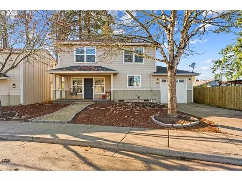 1072 53rd St, Springfield, OR 97478