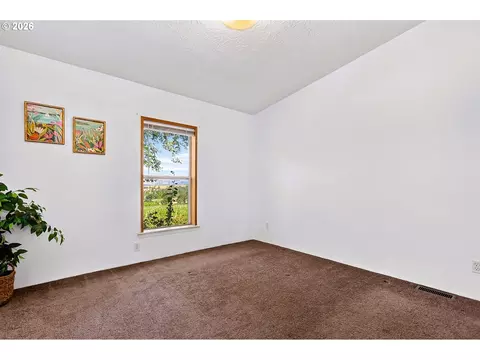 Bedroom - 1515 Morgensen Rd, Mosier, OR 97040 photo 5 of 7