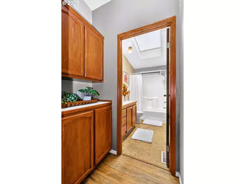 Entry Way - 1515 Morgensen Rd, Mosier, OR 97040 photo 1 of 1