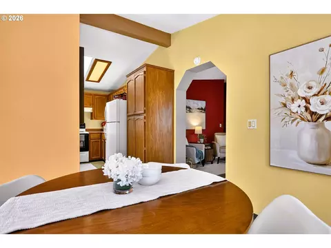 Dining - 1515 Morgensen Rd, Mosier, OR 97040 photo 3 of 3