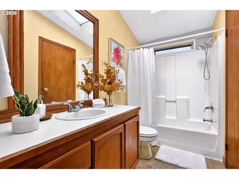 Bath - 1515 Morgensen Rd, Mosier, OR 97040 photo 1 of 2
