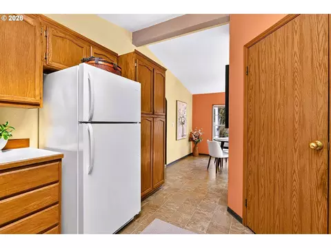 Kitchen - 1515 Morgensen Rd, Mosier, OR 97040 photo 3 of 3