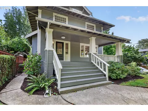 3610 NE Knott St, Portland, OR 97212