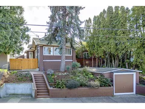 4036 NE Senate St, Portland, OR 97232