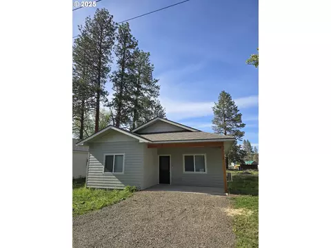 707 Couch Ave, Wallowa, OR 97885