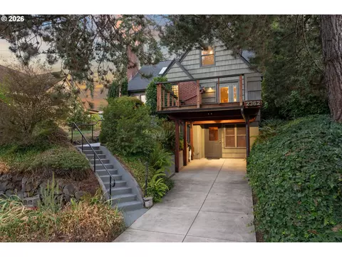 Exterior - 2362 Charnelton St, Eugene, OR 97405 photo 3 of 11
