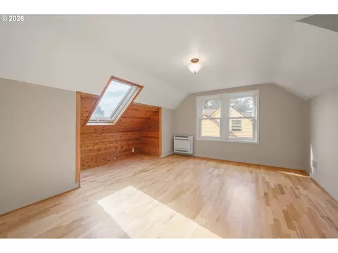 Bedroom - 2362 Charnelton St, Eugene, OR 97405 photo 2 of 5