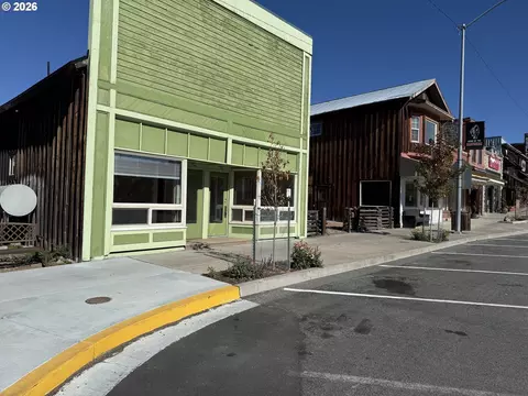 147 Water Aly, Prairie City, OR 97869