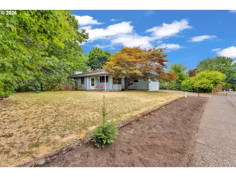 Exterior - 600 E Mountainview Dr, Newberg, OR 97132 photo 10 of 10