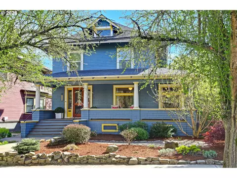 2406 NE Halsey St, Portland, OR 97232