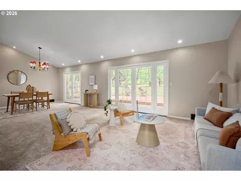 Living - 84640 Lorane Hwy, Eugene, OR 97405 photo 1 of 4