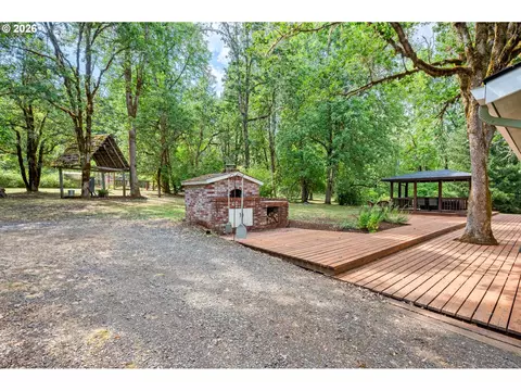 Exterior - 84640 Lorane Hwy, Eugene, OR 97405 photo 4 of 9