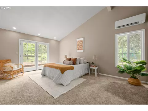 Bedroom - 84640 Lorane Hwy, Eugene, OR 97405 photo 1 of 6
