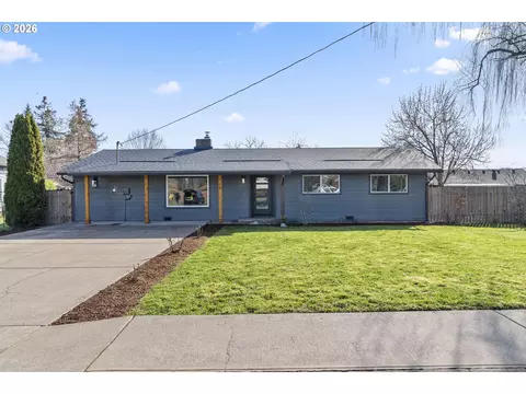 515 May St, Molalla, OR 97038