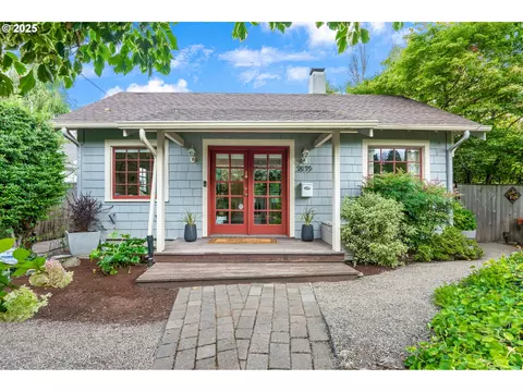 3835 SE Crystal Springs Blvd, Portland, OR 97202