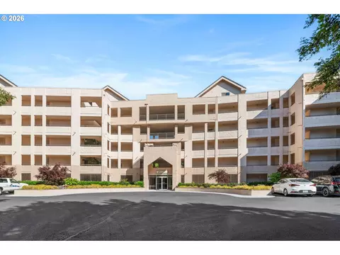6605 W Burnside Rd #112, Portland, OR 97210