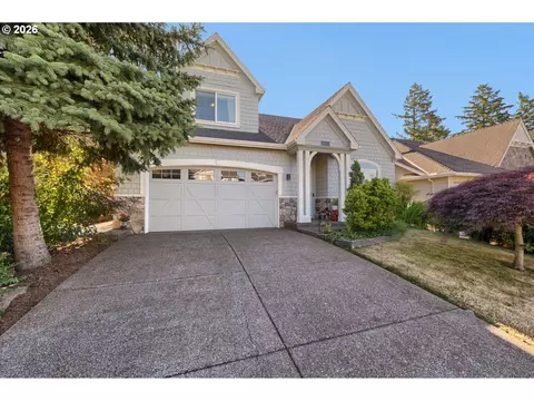 11598 SE Aerie Crescent Rd, Happy Valley, OR 97086