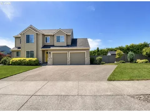 18881 Highland Dr, Oregon City, OR 97045