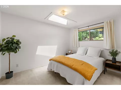 Bedroom - 4861 Donald St, Eugene, OR 97405 photo 1 of 4
