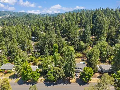 View/Area - 4861 Donald St, Eugene, OR 97405 photo 1 of 4