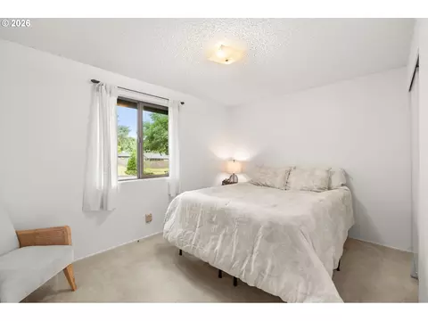 Bedroom - 4861 Donald St, Eugene, OR 97405 photo 3 of 4