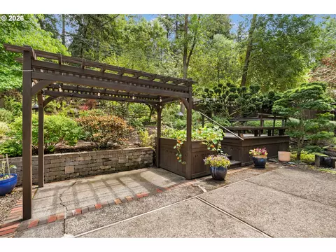 Exterior - 4861 Donald St, Eugene, OR 97405 photo 3 of 16