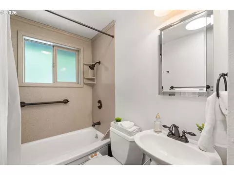 Bath - 4861 Donald St, Eugene, OR 97405 photo 1 of 2
