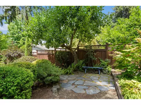 Exterior - 4861 Donald St, Eugene, OR 97405 photo 12 of 16