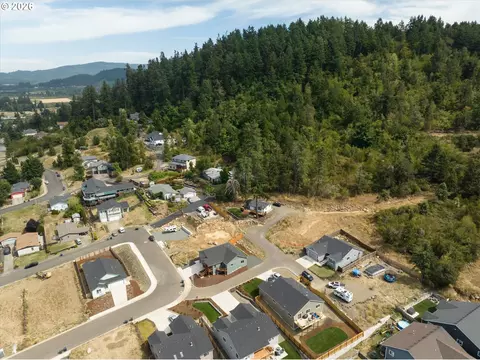 View/Area - 775 Boulder Loop, Creswell, OR 97426 photo 10 of 12