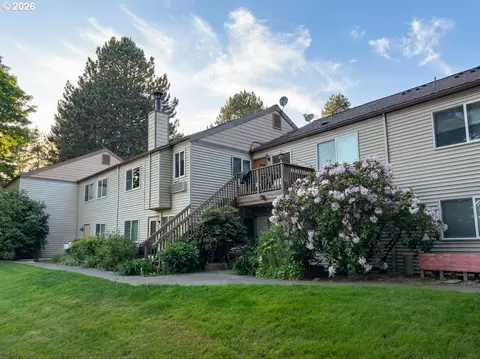 12040 SW Conestoga Dr, Beaverton, OR 97008