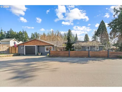 4735 Sussex St, West Linn, OR 97068