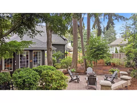 Exterior - 2669 Garfield St, Eugene, OR 97405 photo 9 of 11