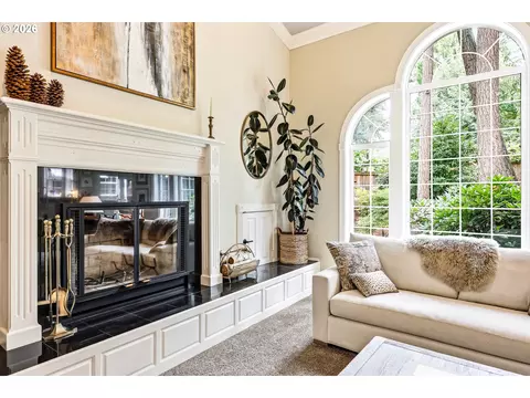 Living - 2669 Garfield St, Eugene, OR 97405 photo 5 of 5