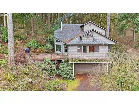 16240 SE Maple Hill Ln, Happy Valley, OR 97086