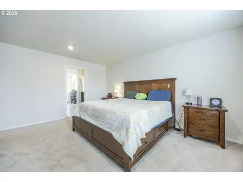 Bedroom - 1729 Milo Way, Eugene, OR 97404 photo 2 of 7