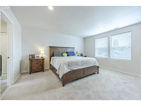 Bedroom - 1729 Milo Way, Eugene, OR 97404 photo 1 of 7