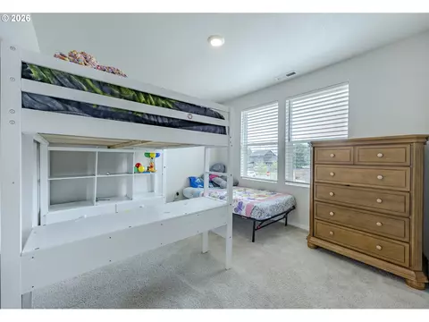Bedroom - 1729 Milo Way, Eugene, OR 97404 photo 6 of 7
