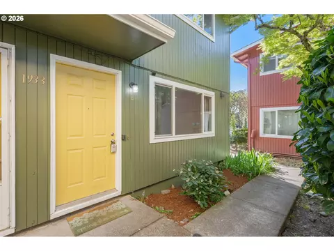 1933 W 17th Ave #B, Eugene, OR 97402