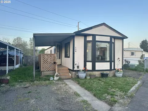 5600 Mt Solo Rd, Longview, WA 98632