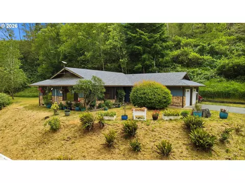 93266 Beaver Creek Ln, Coos Bay, OR 97420