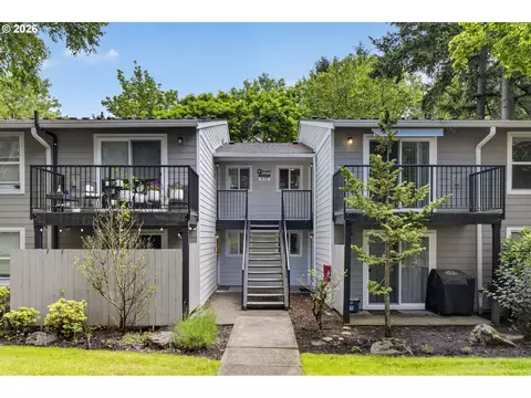5482 SW Alger Ave #12, Beaverton, OR 97005