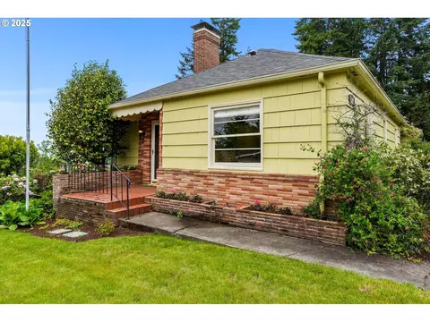 828 Kingwood Dr, Salem, OR 97304