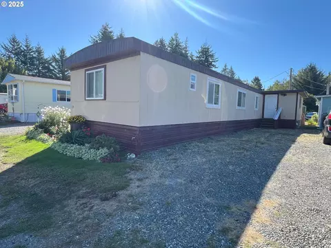 95706 Jerrys Flat Rd #19, Gold Beach, OR 97444