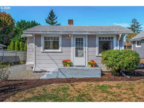 10911 SE Myrtle St, Milwaukie, OR 97222