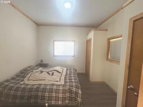 Bedroom - 585 Hager St, Heppner, OR 97836 photo 2 of 3